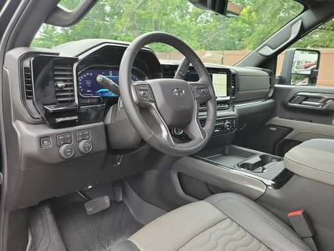 Used 2026 Chevrolet Silverado 2500 ZR2 w/ LPO, Dark Essentials Package AWD/4WD image 21