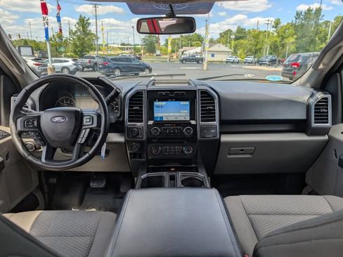 Used 2016 Ford F150 XLT w/ Equipment Group 302A Luxury AWD/4WD image 11