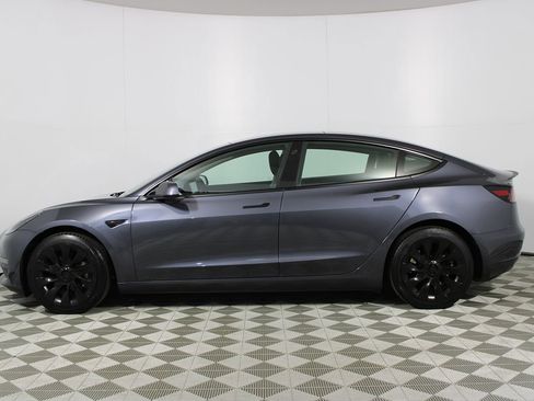 Used 2023 Tesla Model 3 Standard Range image 30