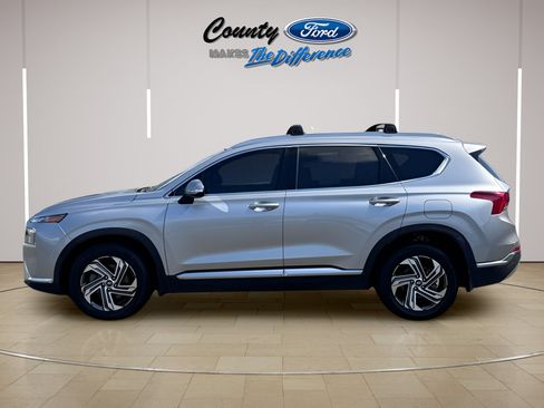 Used 2022 Hyundai Santa Fe SEL w/ Convenience + Premium Package FWD image 3