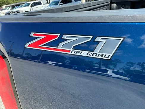Used 2019 Chevrolet Colorado Z71 AWD/4WD image 13