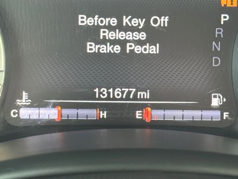 Used 2015 Jeep Renegade Limited image 24