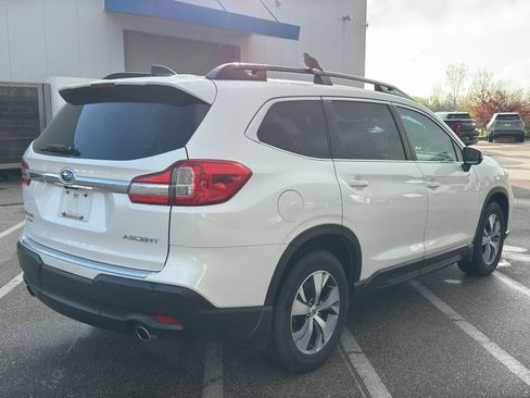 Used 2022 Subaru Ascent Premium w/ Convenience Package AWD/4WD image 5
