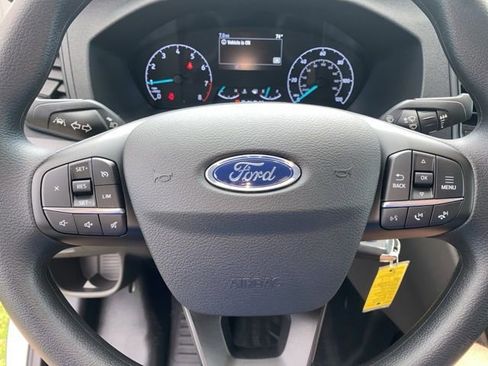 New 2025 Ford Transit 250 148 Medium Roof image 18