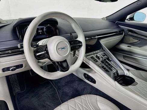 Used 2024 Aston Martin DB12 Coupe RWD image 10