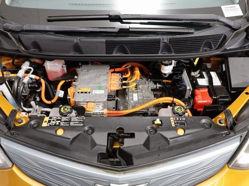 Used 2017 Chevrolet Bolt LT image 24