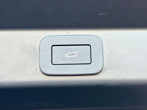 New 2026 Land Rover Range Rover Sport Dynamic SE image 13