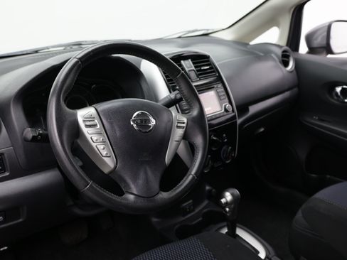 Used 2018 Nissan Versa Note SV FWD image 12