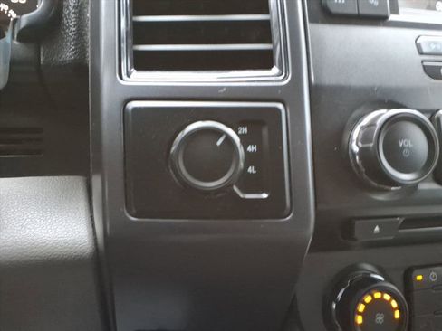 Used 2018 Ford F150 XLT image 15