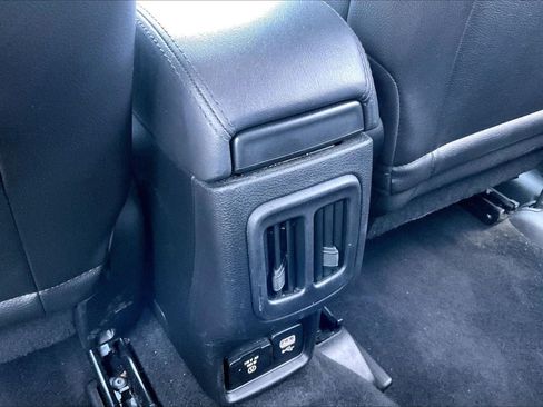 Used 2018 Jeep Compass Latitude w/ Popular Equipment Group FWD image 32