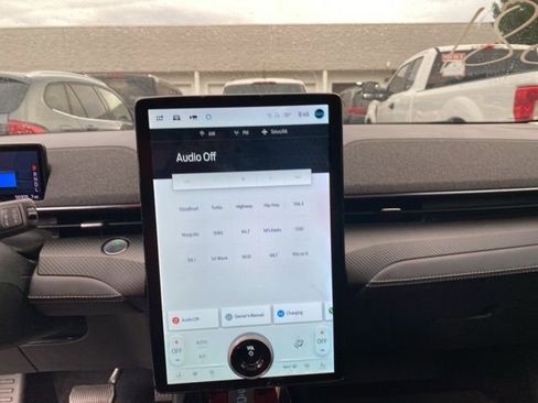 Used 2021 Ford Mustang Mach-E Premium image 22