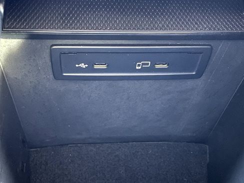 Used 2022 Mercedes-Benz GLC 43 AMG 4MATIC image 21