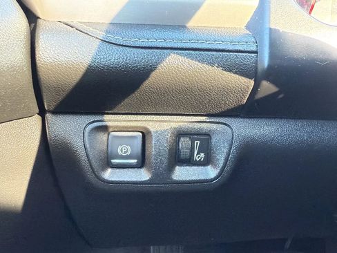 Used 2017 GMC Acadia Denali AWD/4WD image 15