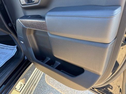 Used 2022 GMC Sierra 2500 Denali w/ Denali Ultimate Package image 18