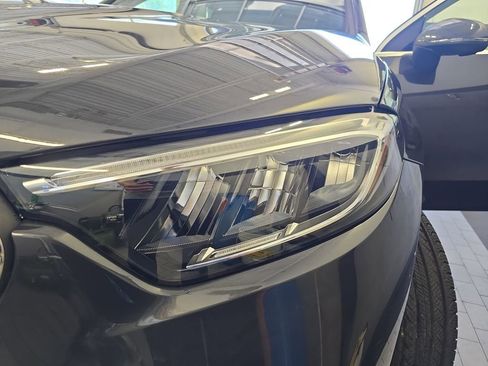 Used 2023 Mercedes-Benz GLC 300 4MATIC image 32