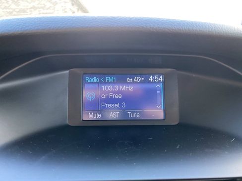 Used 2012 Ford Focus SE FWD image 25
