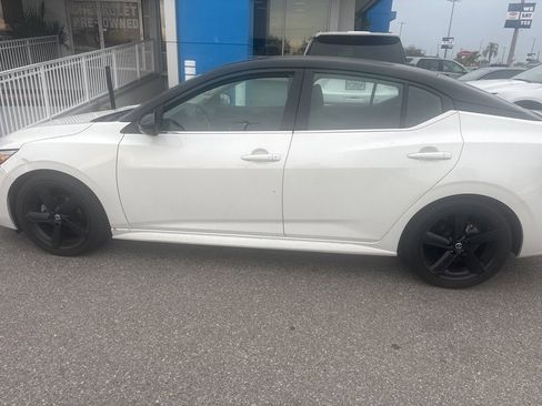 Used 2023 Nissan Sentra SR w/ Midnight Edition Package image 5