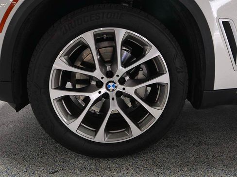 Used 2020 BMW X5 xDrive40i w/ Convenience Package AWD/4WD image 5