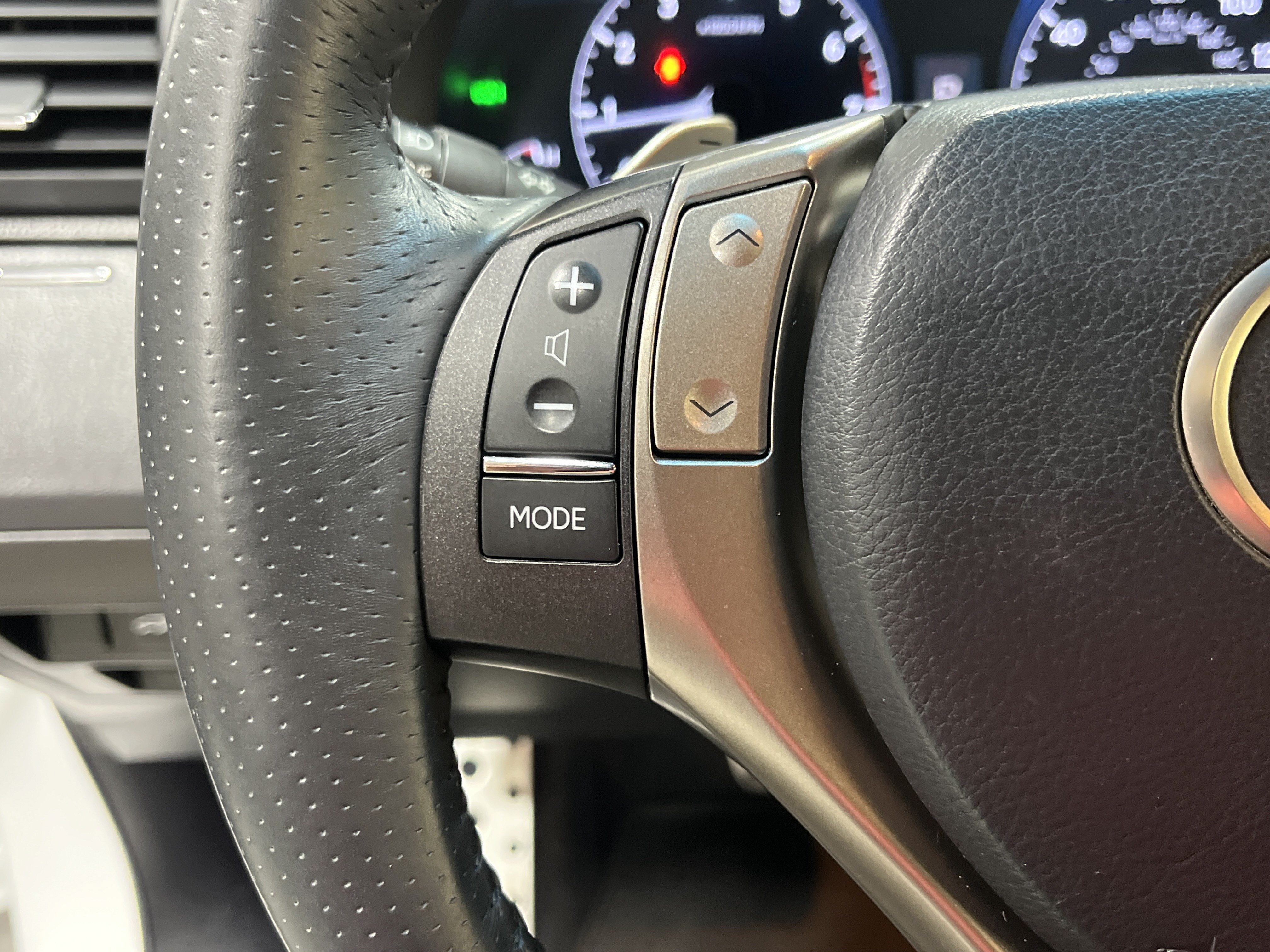 Used 2015 Lexus RX 350 F Sport w/ Navigation Package AWD/4WD image 19