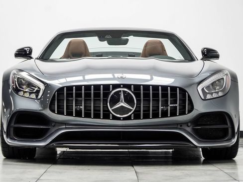 Used 2018 Mercedes-Benz AMG GT Roadster image 15