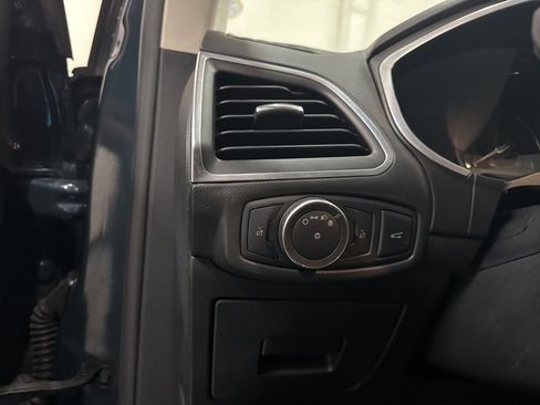 Used 2016 Ford Edge Sport w/ Technology Package image 35