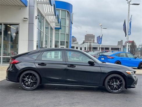 Certified 2023 Honda Civic Sport image 2