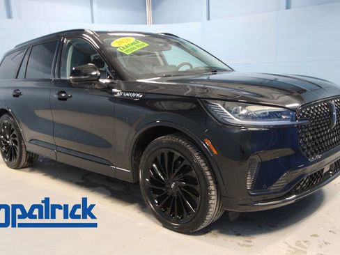 Used 2026 Lincoln Aviator Reserve AWD/4WD image 1