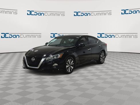 Used 2019 Nissan Altima 2.5 SV FWD image 5