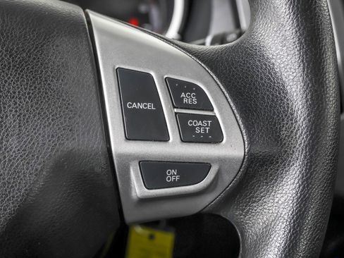 Used 2009 Mitsubishi Outlander ES image 25