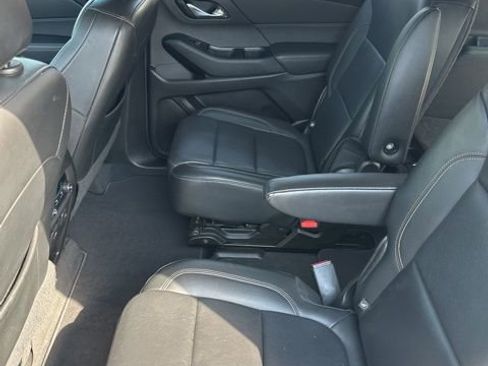 Used 2019 Chevrolet Traverse LT w/ LT Premium Package AWD/4WD image 17
