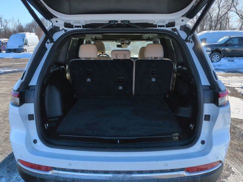 Used 2023 Jeep Grand Cherokee Limited w/ Luxury Tech Group II image 5