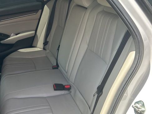 Used 2018 Honda Accord EX-L image 11