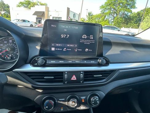 Used 2024 Kia Forte LXS FWD image 25