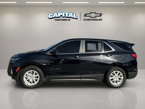 Used 2023 Chevrolet Equinox LT image 2