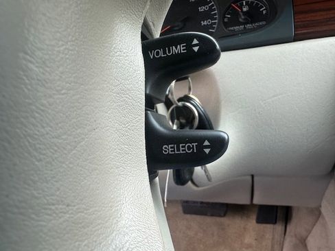 Used 2000 Cadillac Eldorado Touring image 19