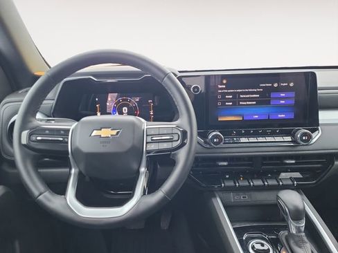 Used 2023 Chevrolet Colorado LT image 14