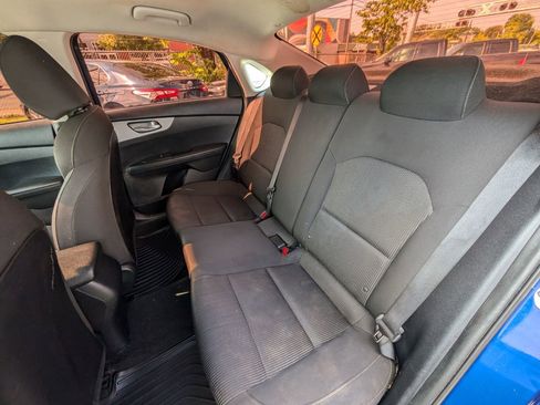 Used 2019 Kia Forte LXS image 18