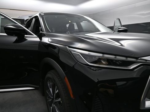 Used 2026 INFINITI QX60 Luxe w/ Cargo Package AWD/4WD image 12