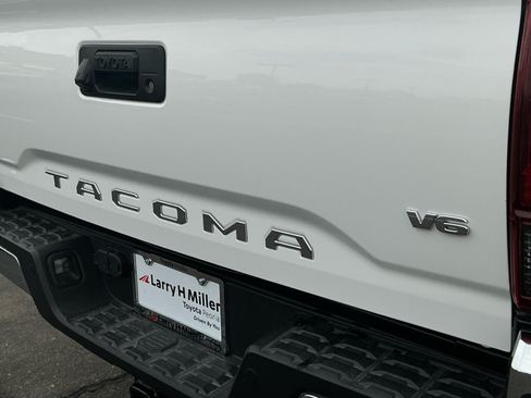 Used 2023 Toyota Tacoma SR5 RWD image 23