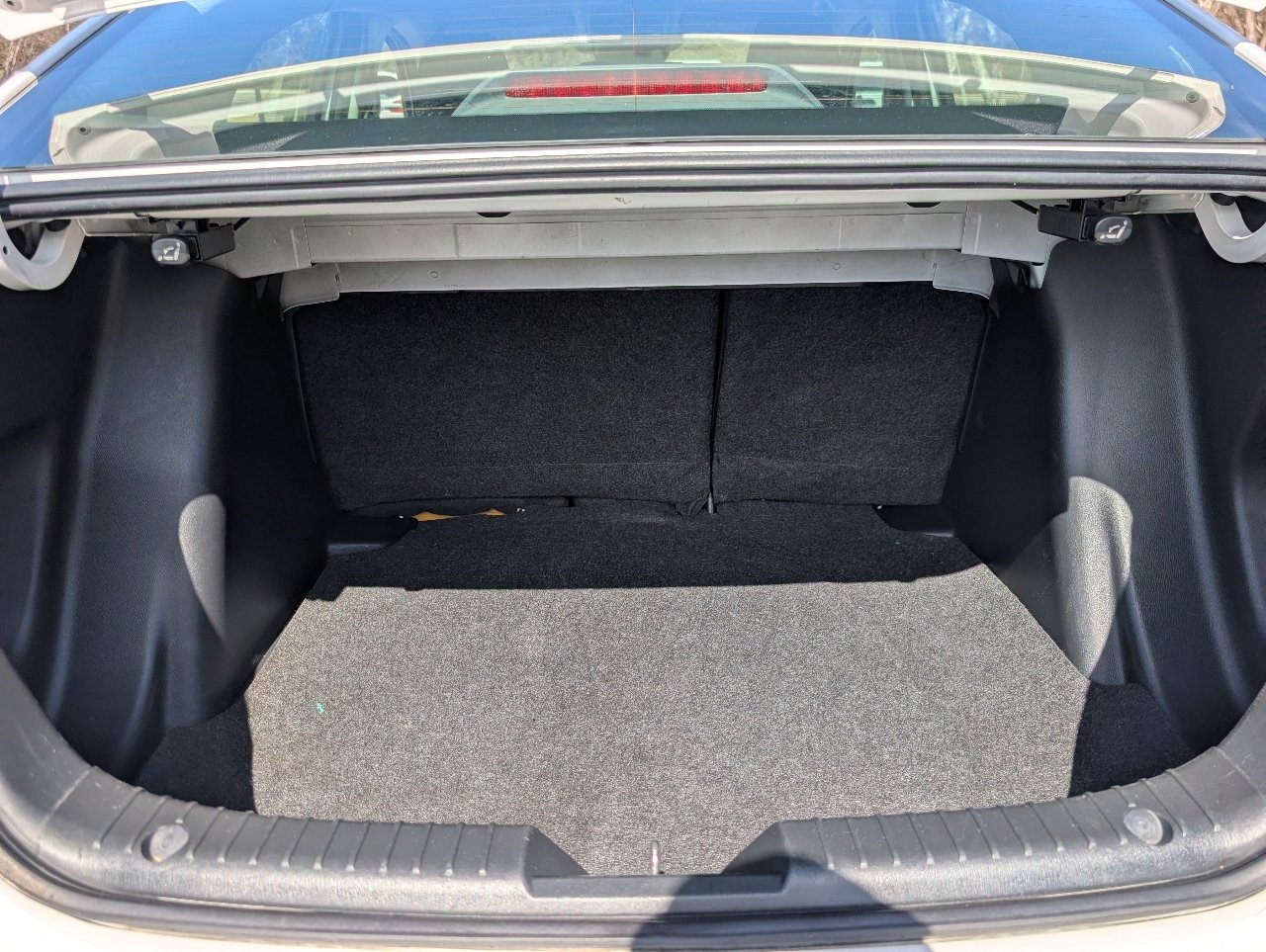 Used 2018 Toyota Yaris iA FWD image 9