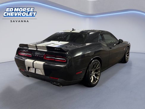 Used 2015 Dodge Challenger SRT image 5
