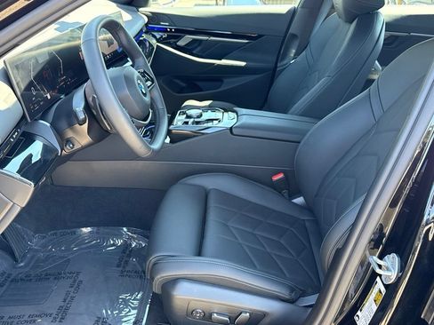 Used 2026 BMW 530i w/ Premium Package RWD image 20