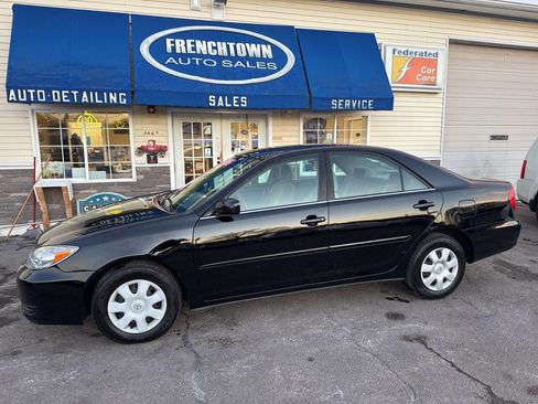 Used 2002 Toyota Camry LE image 4