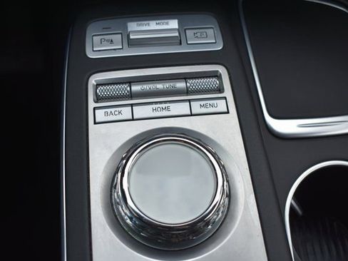 Used 2022 Genesis GV70 2.5T w/ Select Package image 33