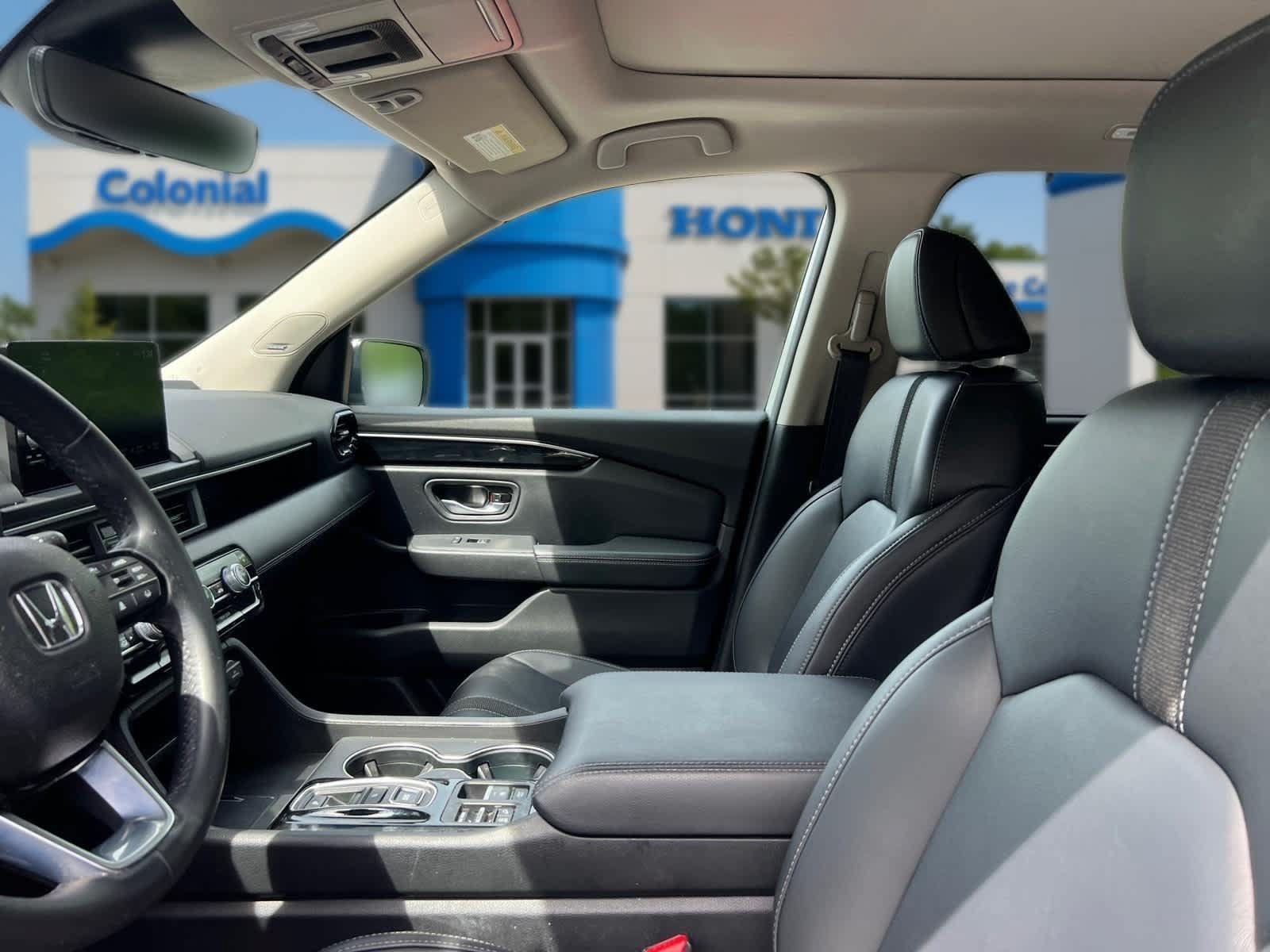 Used 2024 Honda Pilot Touring image 12
