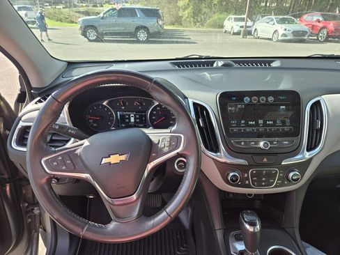 Used 2018 Chevrolet Equinox LT image 10