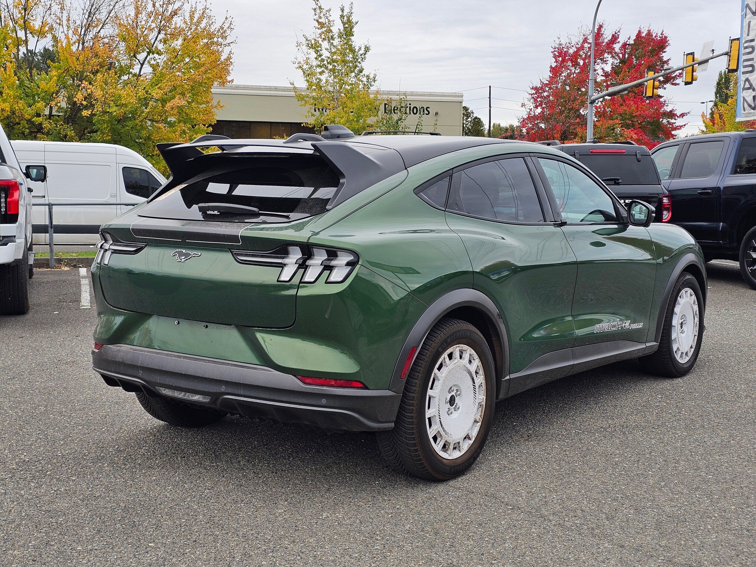 Used 2025 Ford Mustang Mach-E GT AWD/4WD image 5