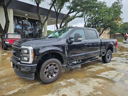 Used 2024 Ford F250 XL w/ STX Appearance Package AWD/4WD image 2