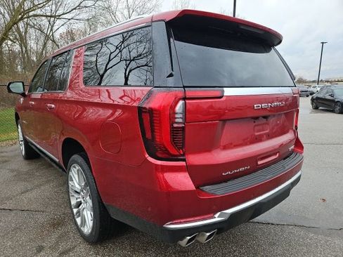 New 2026 GMC Yukon XL Denali w/ Sun & Power Step Package image 3