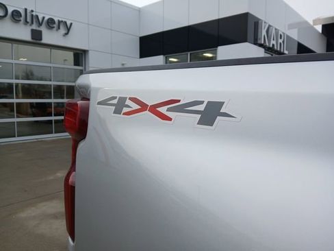 Used 2022 Chevrolet Silverado 2500 LTZ w/ Safety Package AWD/4WD image 6